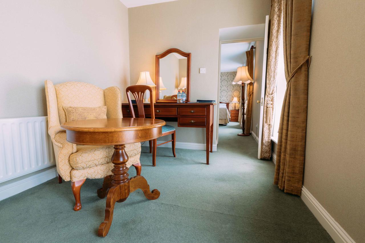 Sheedys Boutique Hotel&Restaurant Lisdoonvarna Extérieur photo